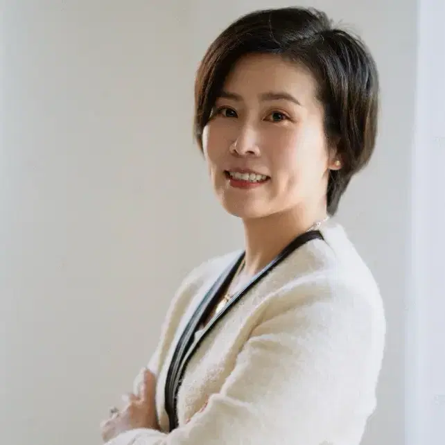 Elaine Yu